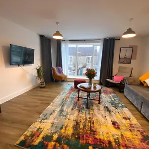 Riverside With 2br Flats At The Centre-parking-balcony , 剑桥 英国